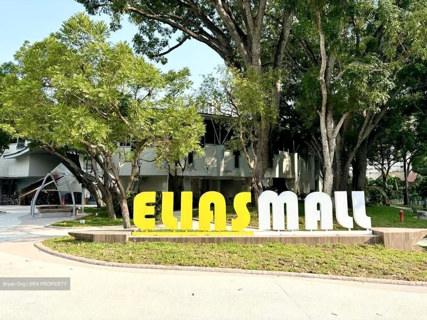 Elias Mall (D18), Retail #630591171